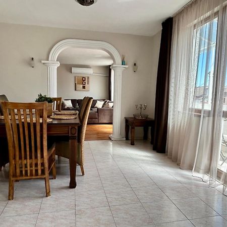 Fenix 2 Bedroom Apartment Varna Center Экстерьер фото