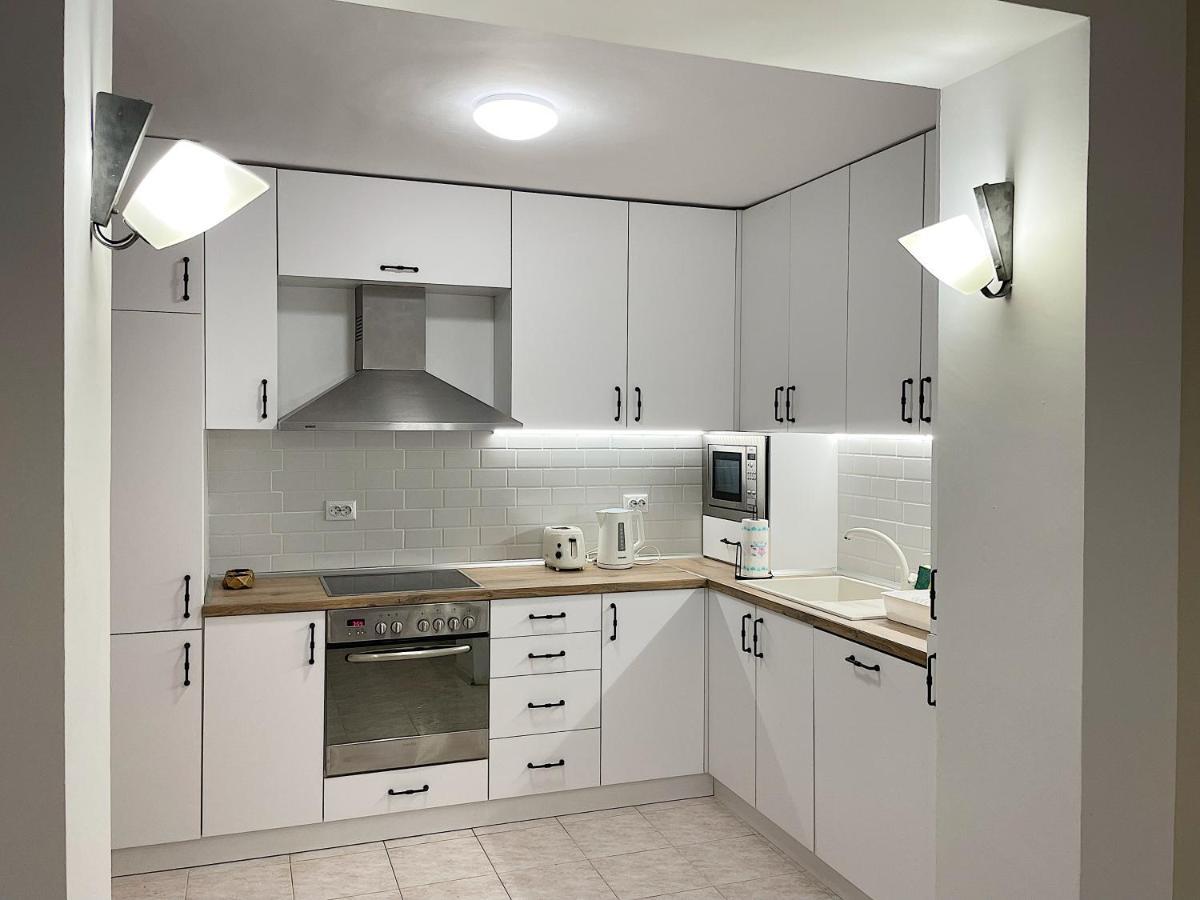 Fenix 2 Bedroom Apartment Varna Center Экстерьер фото