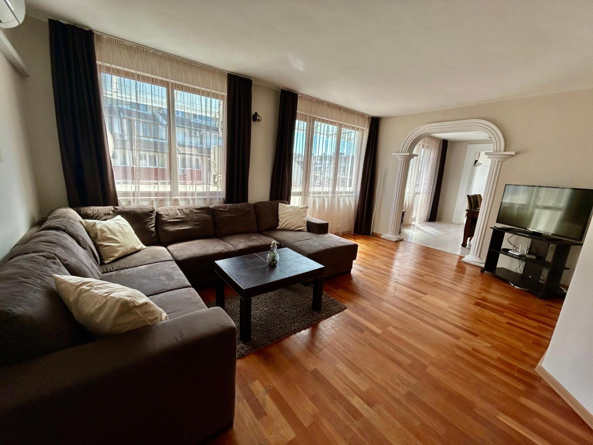 Fenix 2 Bedroom Apartment Varna Center Экстерьер фото